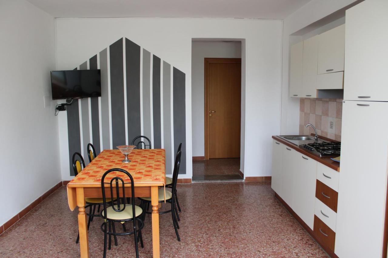 B&B Il Giardino Delle Meraviglie Melito Di Porto Salvo Ngoại thất bức ảnh