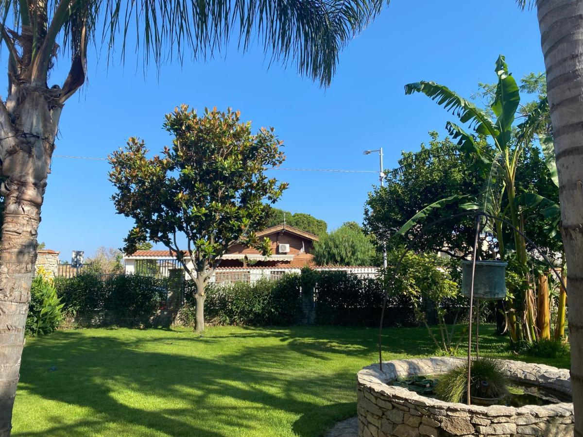 B&B Il Giardino Delle Meraviglie Melito Di Porto Salvo Ngoại thất bức ảnh