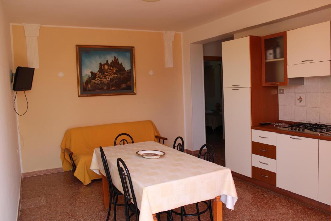 B&B Il Giardino Delle Meraviglie Melito Di Porto Salvo Ngoại thất bức ảnh